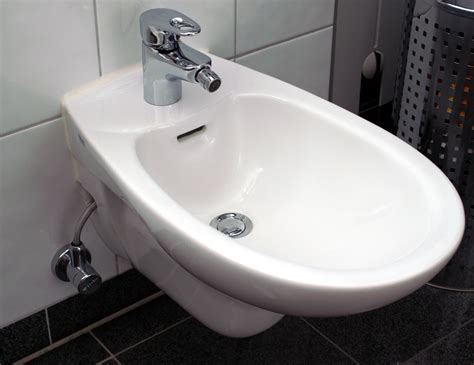 BIDET .